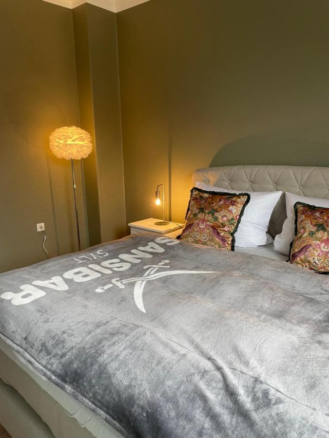Schoene Grosse 4 Zimmer-Altbauwohnung Kiel Kültér fotó
