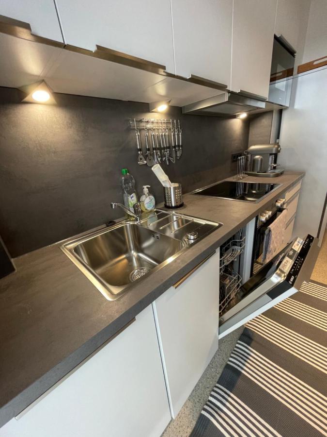 Schoene Grosse 4 Zimmer-Altbauwohnung Kiel Kültér fotó