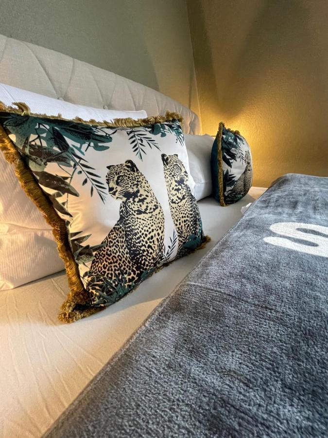 Schoene Grosse 4 Zimmer-Altbauwohnung Kiel Kültér fotó
